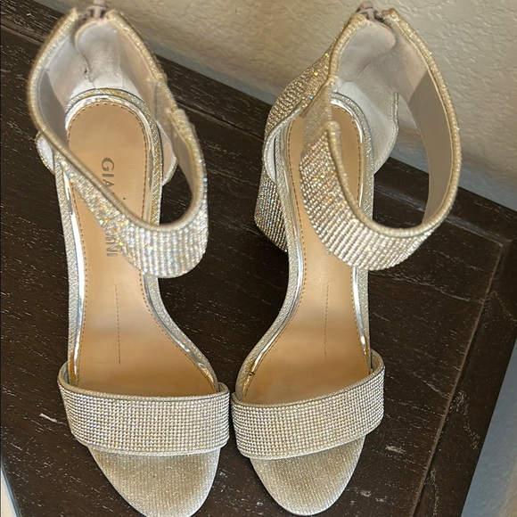 Gianni Bini Silver Glitter Block Heels - Picture 4 of 6